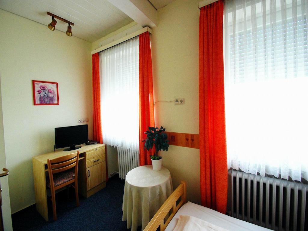 ברגהיים Hotel Konert מראה חיצוני תמונה
