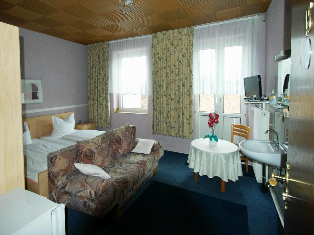 ברגהיים Hotel Konert מראה חיצוני תמונה