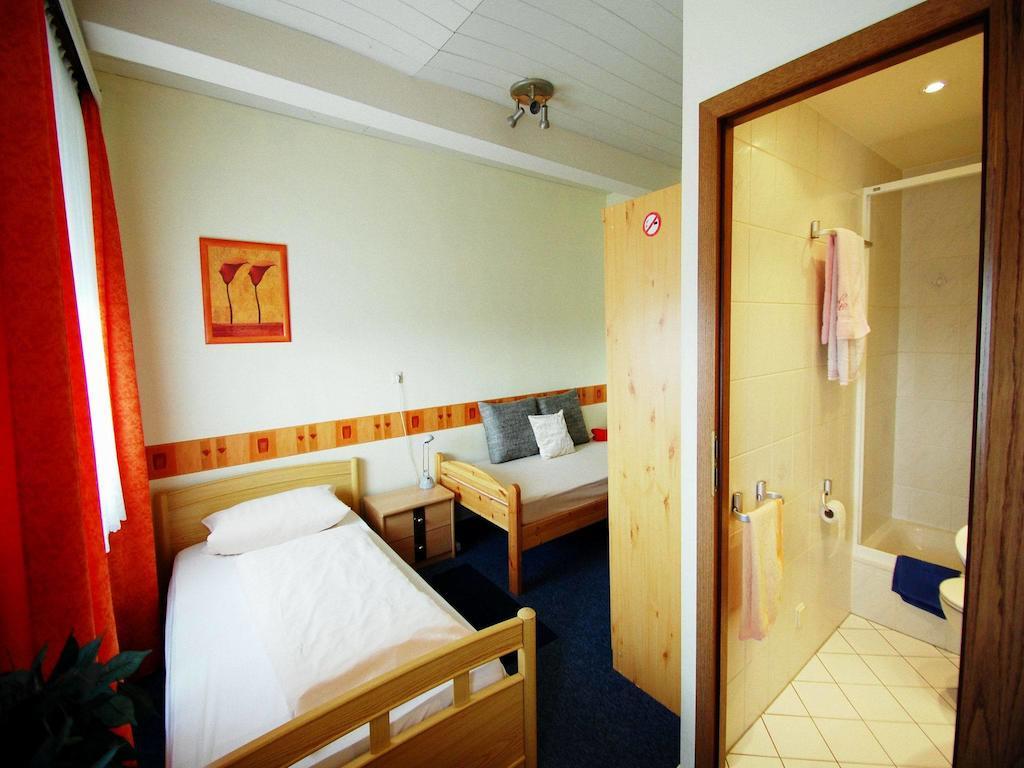 ברגהיים Hotel Konert מראה חיצוני תמונה